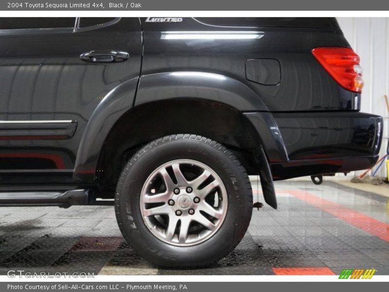 Black / Oak 2004 Toyota Sequoia Limited 4x4