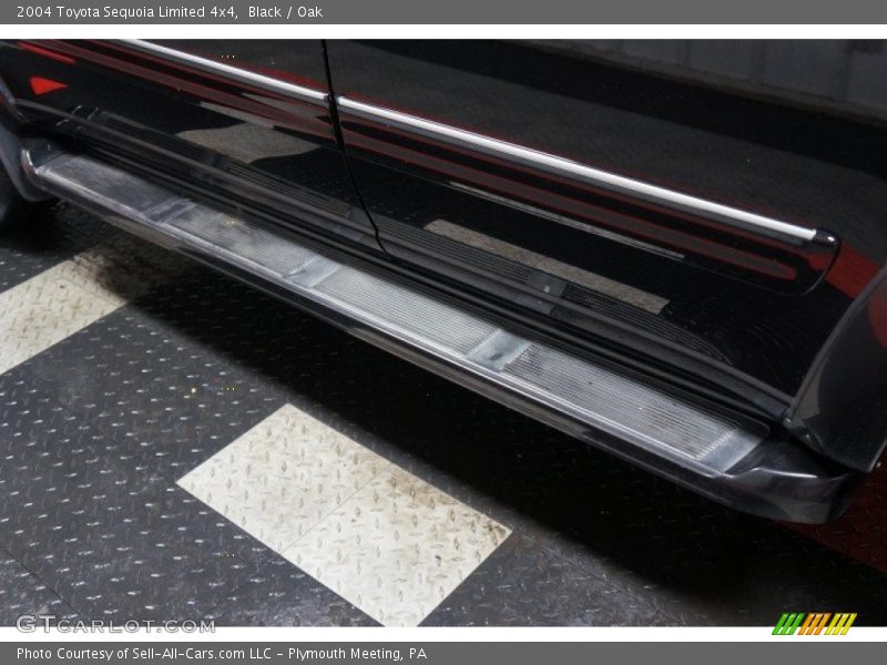 Black / Oak 2004 Toyota Sequoia Limited 4x4
