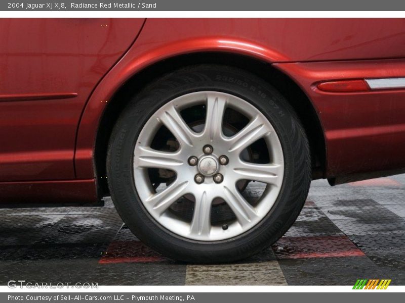  2004 XJ XJ8 Wheel