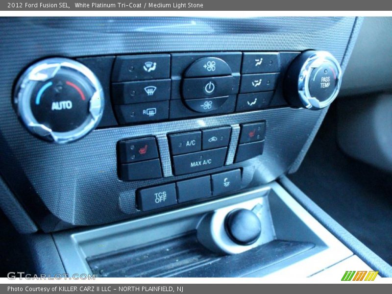 White Platinum Tri-Coat / Medium Light Stone 2012 Ford Fusion SEL