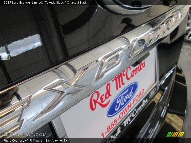 Tuxedo Black / Charcoal Black 2015 Ford Explorer Limited