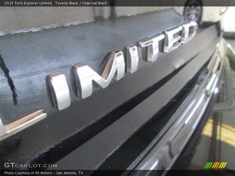 Tuxedo Black / Charcoal Black 2015 Ford Explorer Limited