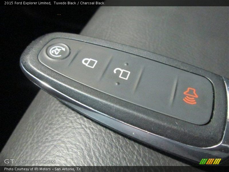 Tuxedo Black / Charcoal Black 2015 Ford Explorer Limited