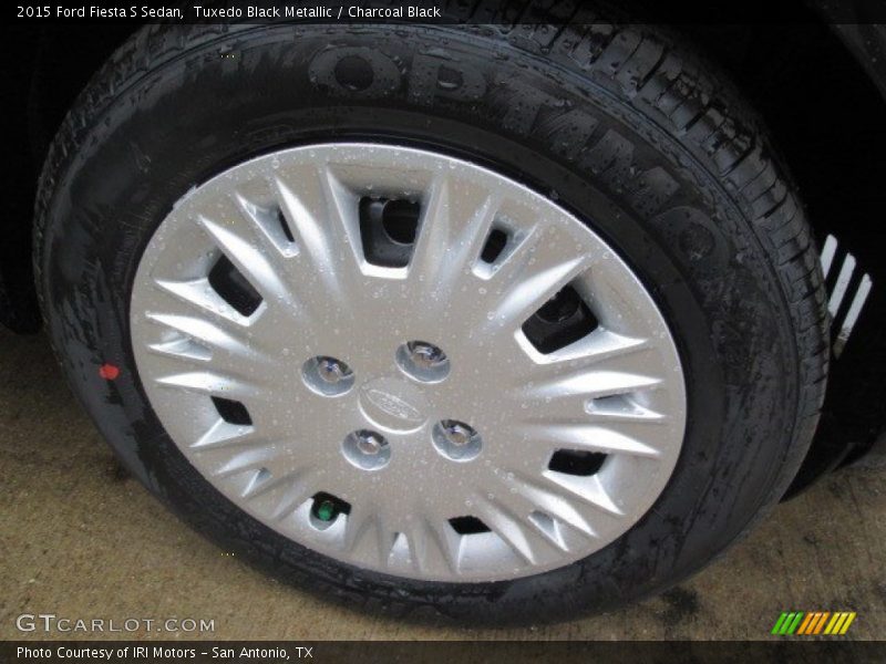 Tuxedo Black Metallic / Charcoal Black 2015 Ford Fiesta S Sedan