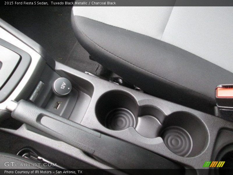 Tuxedo Black Metallic / Charcoal Black 2015 Ford Fiesta S Sedan