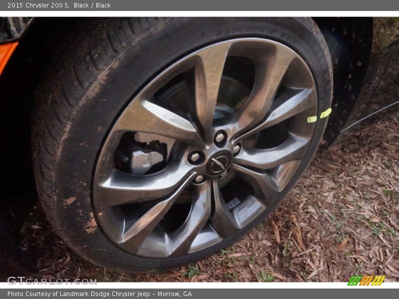 Black / Black 2015 Chrysler 200 S