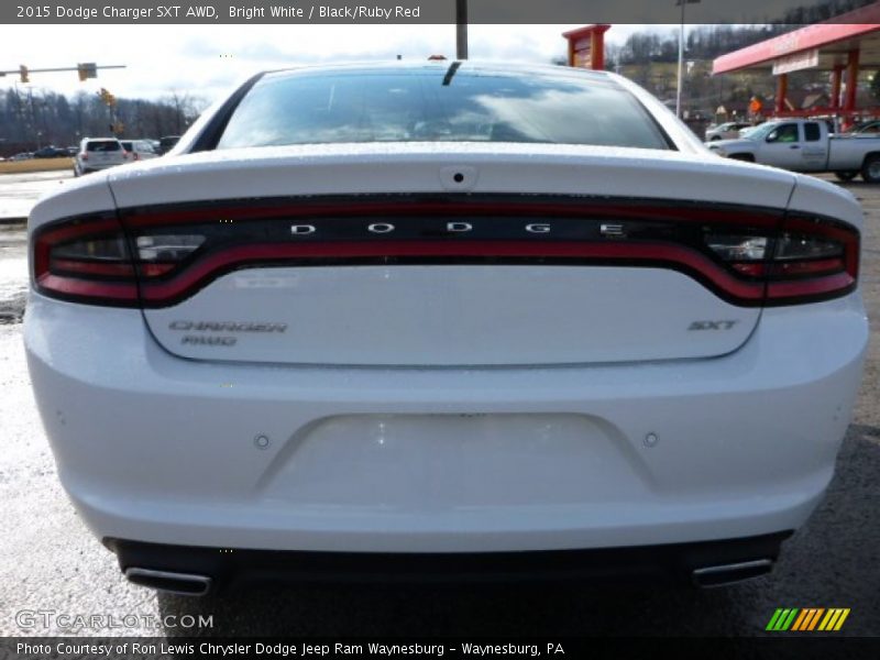 Bright White / Black/Ruby Red 2015 Dodge Charger SXT AWD