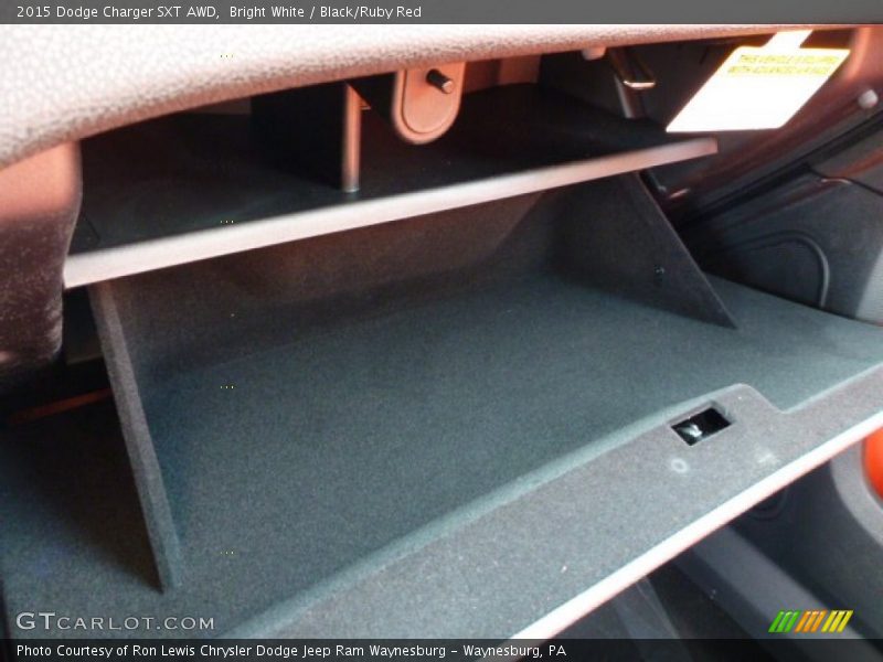 Bright White / Black/Ruby Red 2015 Dodge Charger SXT AWD