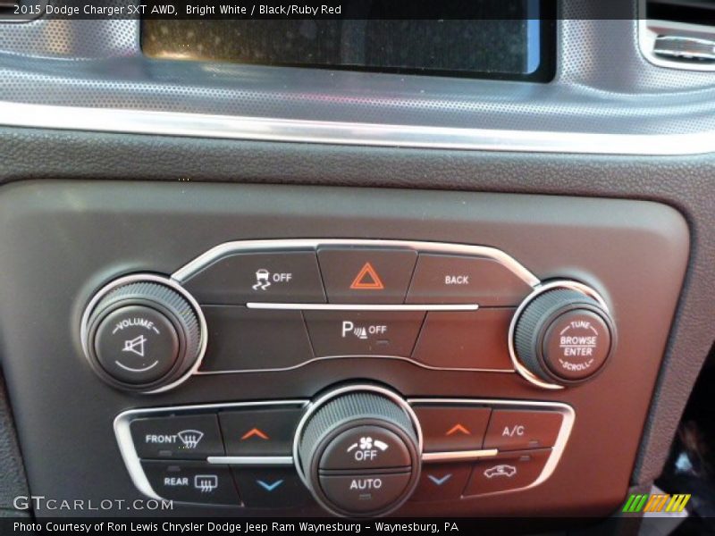 Bright White / Black/Ruby Red 2015 Dodge Charger SXT AWD