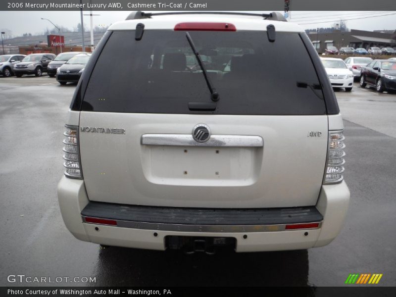 Cashmere Tri-Coat / Camel 2006 Mercury Mountaineer Luxury AWD