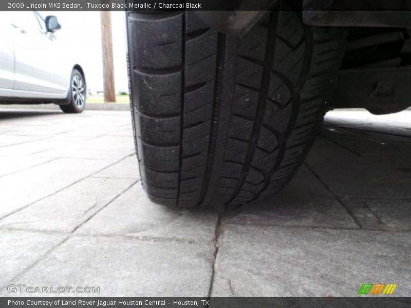 Tuxedo Black Metallic / Charcoal Black 2009 Lincoln MKS Sedan