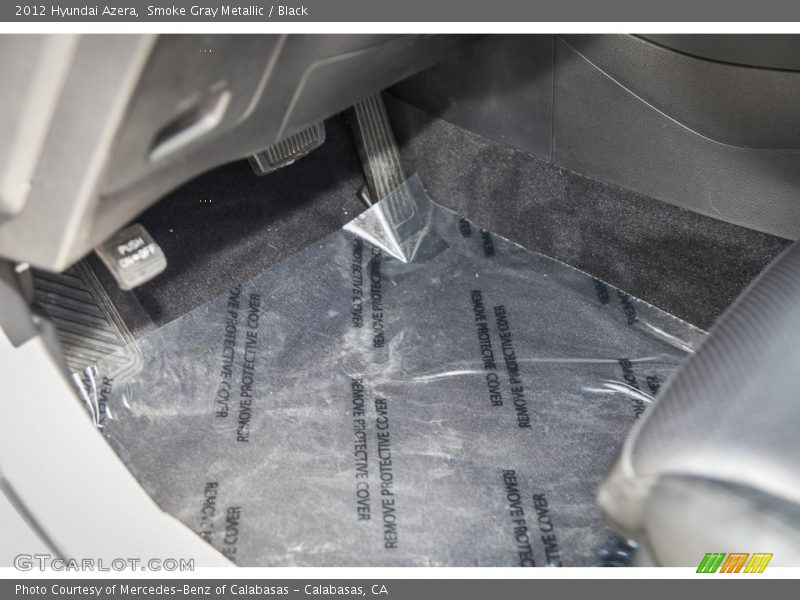 Smoke Gray Metallic / Black 2012 Hyundai Azera