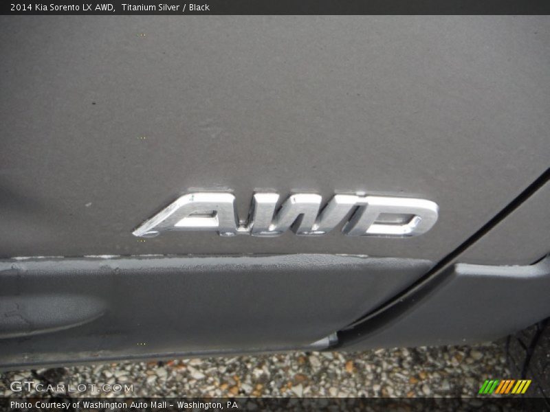 Titanium Silver / Black 2014 Kia Sorento LX AWD