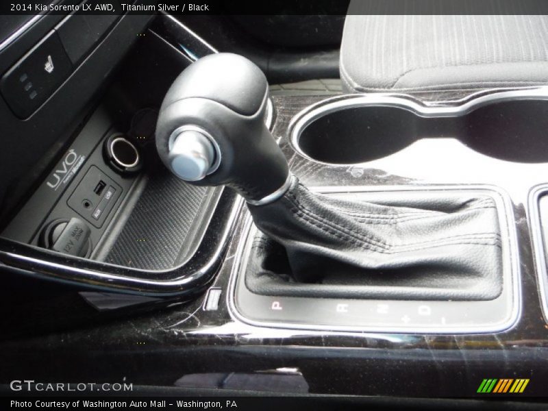 Titanium Silver / Black 2014 Kia Sorento LX AWD