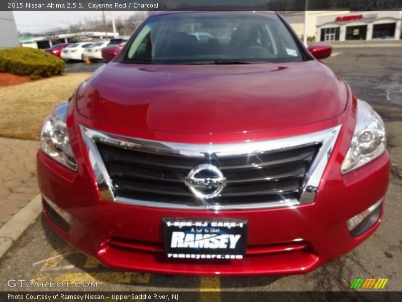 Cayenne Red / Charcoal 2015 Nissan Altima 2.5 S