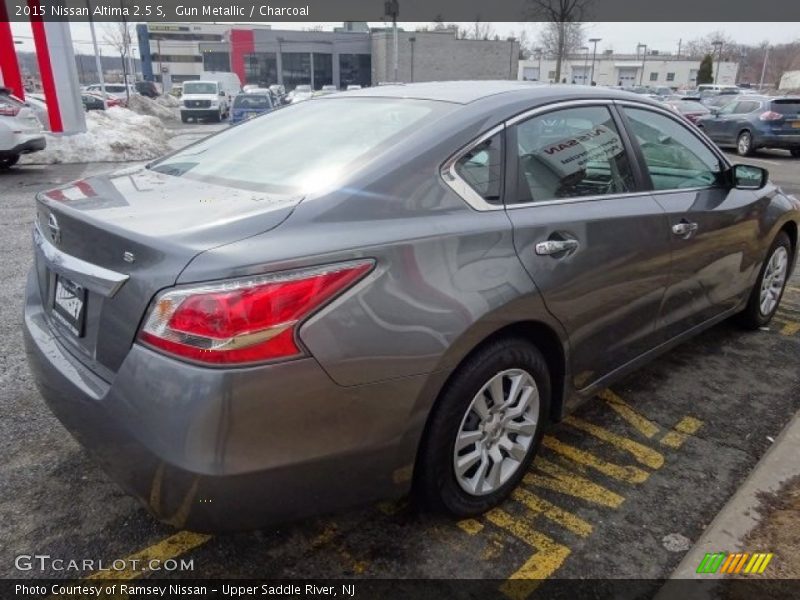 Gun Metallic / Charcoal 2015 Nissan Altima 2.5 S