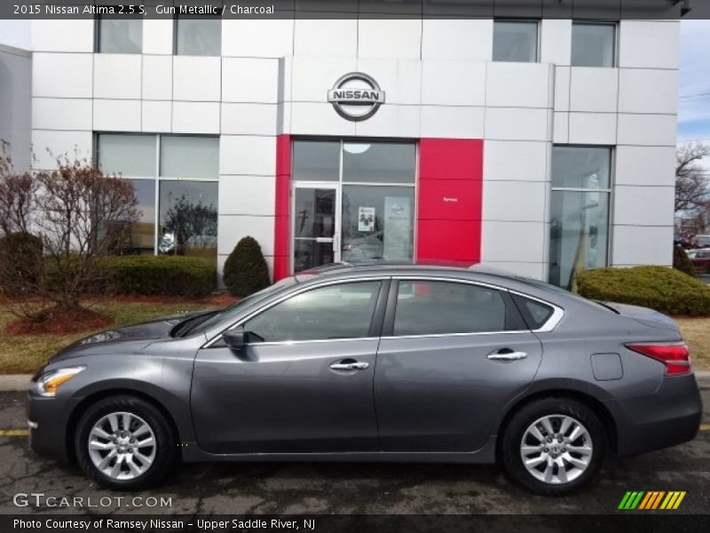 Gun Metallic / Charcoal 2015 Nissan Altima 2.5 S