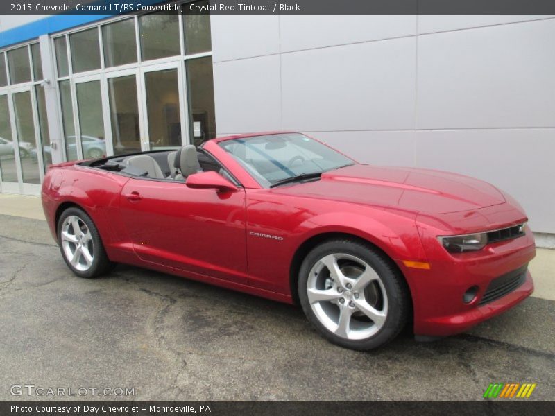 Front 3/4 View of 2015 Camaro LT/RS Convertible