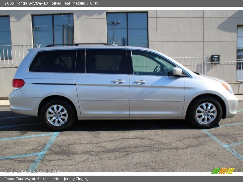 Silver Pearl Metallic / Gray 2009 Honda Odyssey EX