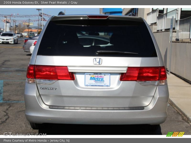 Silver Pearl Metallic / Gray 2009 Honda Odyssey EX