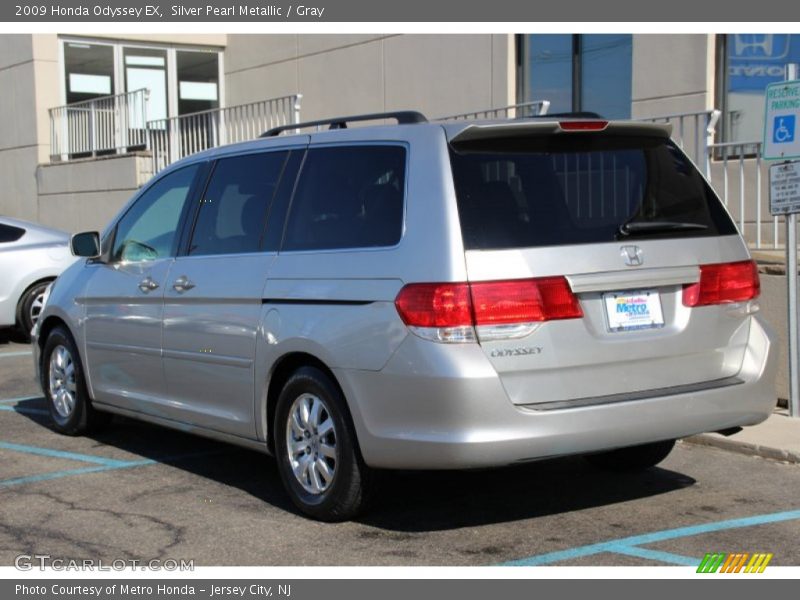 Silver Pearl Metallic / Gray 2009 Honda Odyssey EX