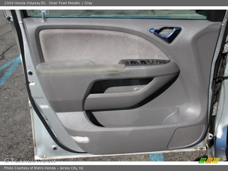 Silver Pearl Metallic / Gray 2009 Honda Odyssey EX