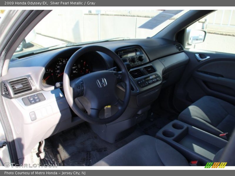 Silver Pearl Metallic / Gray 2009 Honda Odyssey EX