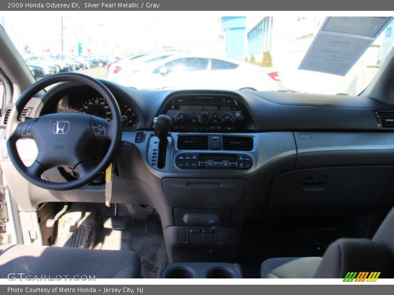 Silver Pearl Metallic / Gray 2009 Honda Odyssey EX