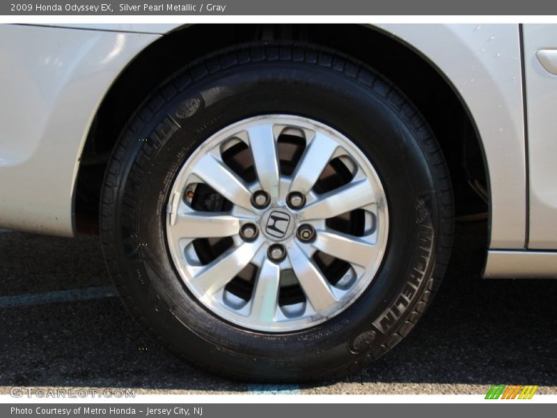 Silver Pearl Metallic / Gray 2009 Honda Odyssey EX