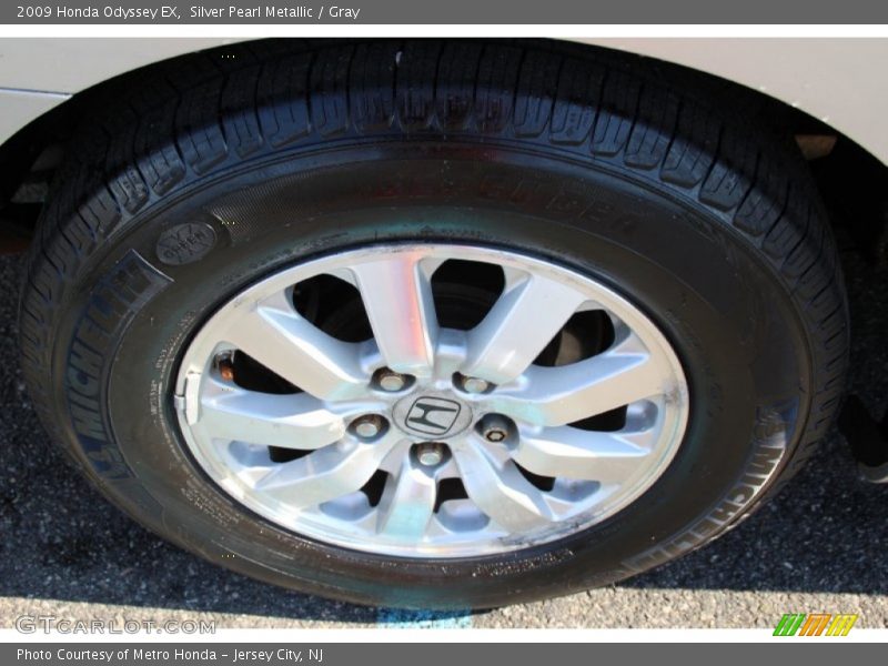 Silver Pearl Metallic / Gray 2009 Honda Odyssey EX