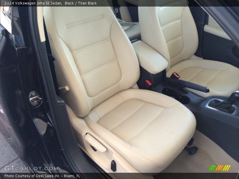 Black / Titan Black 2014 Volkswagen Jetta SE Sedan