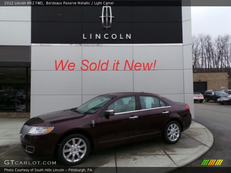 Bordeaux Reserve Metallic / Light Camel 2012 Lincoln MKZ FWD