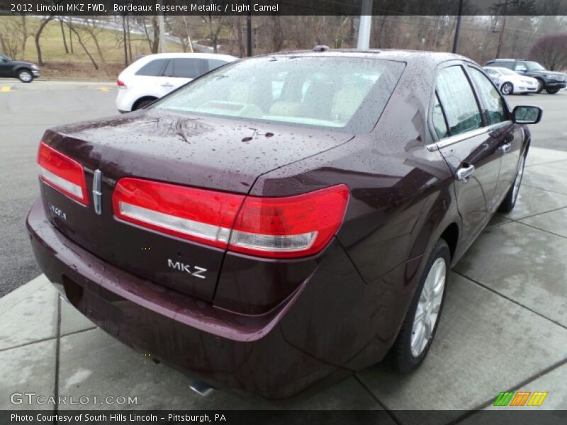 Bordeaux Reserve Metallic / Light Camel 2012 Lincoln MKZ FWD