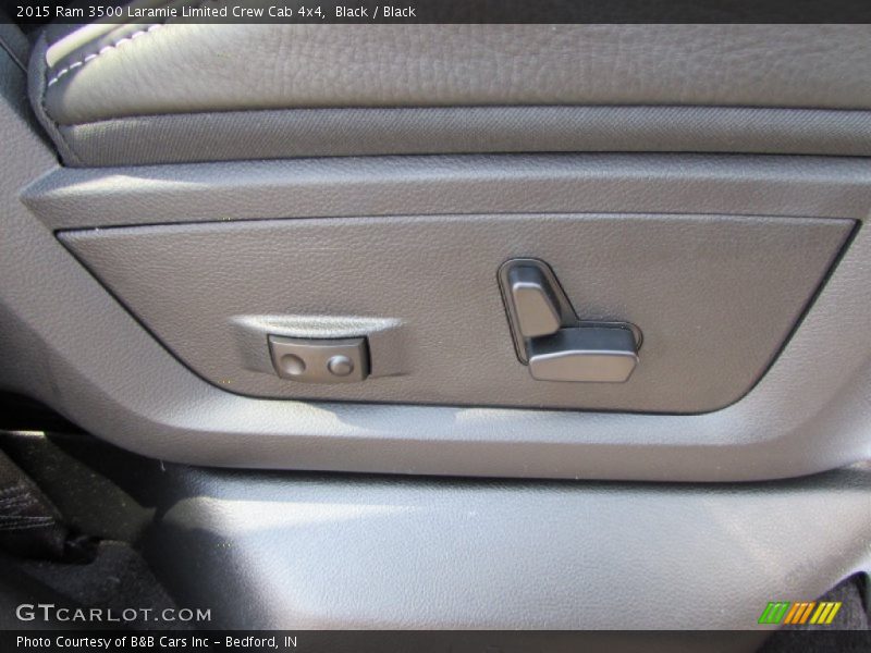 Controls of 2015 3500 Laramie Limited Crew Cab 4x4