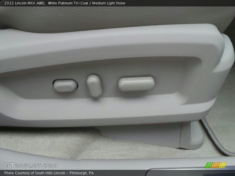 White Platinum Tri-Coat / Medium Light Stone 2013 Lincoln MKX AWD