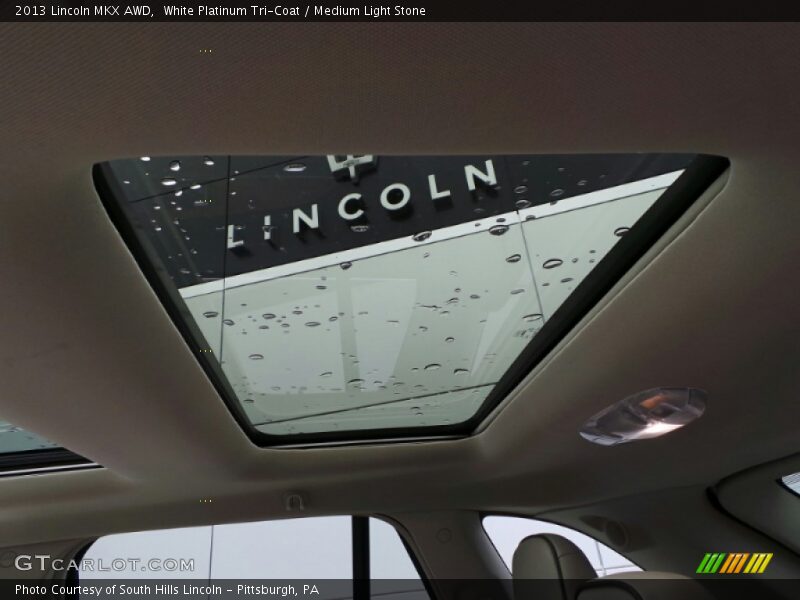 White Platinum Tri-Coat / Medium Light Stone 2013 Lincoln MKX AWD