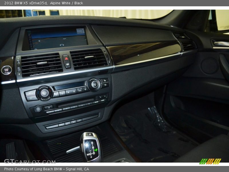 Alpine White / Black 2012 BMW X5 xDrive35d