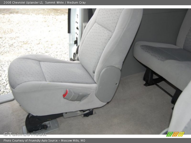 Summit White / Medium Gray 2008 Chevrolet Uplander LS