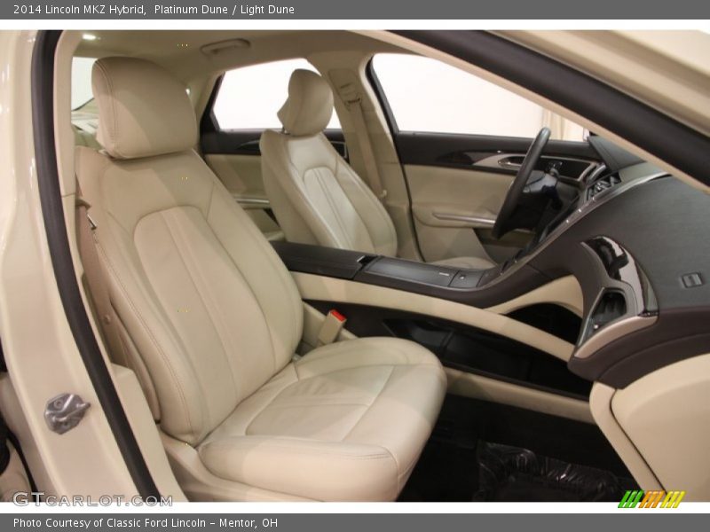 Front Seat of 2014 MKZ Hybrid