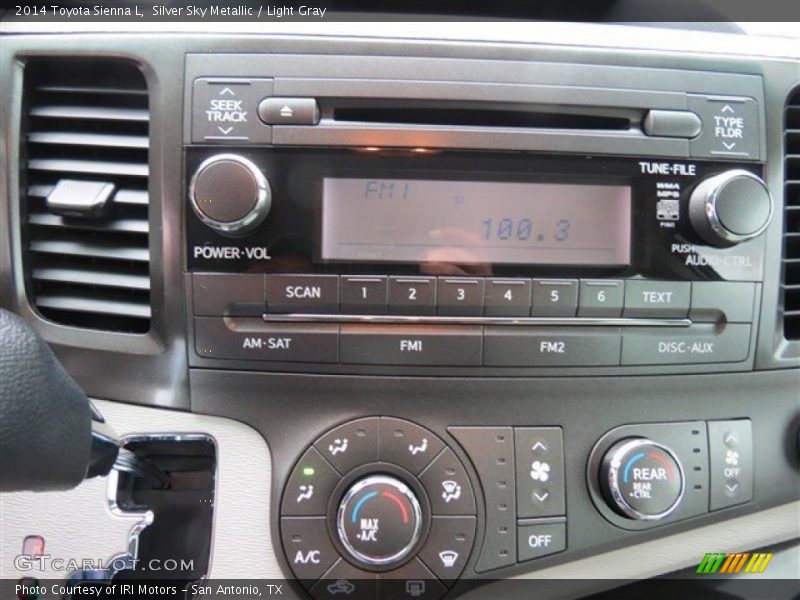 Audio System of 2014 Sienna L