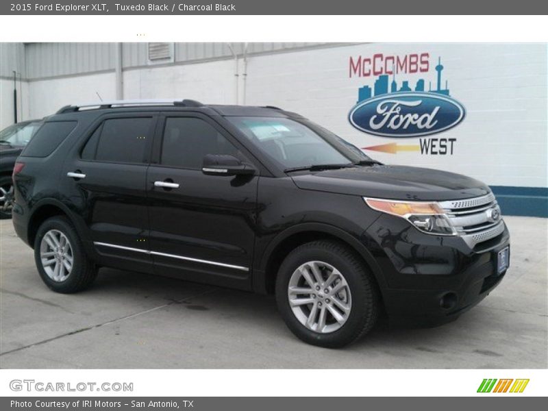Tuxedo Black / Charcoal Black 2015 Ford Explorer XLT