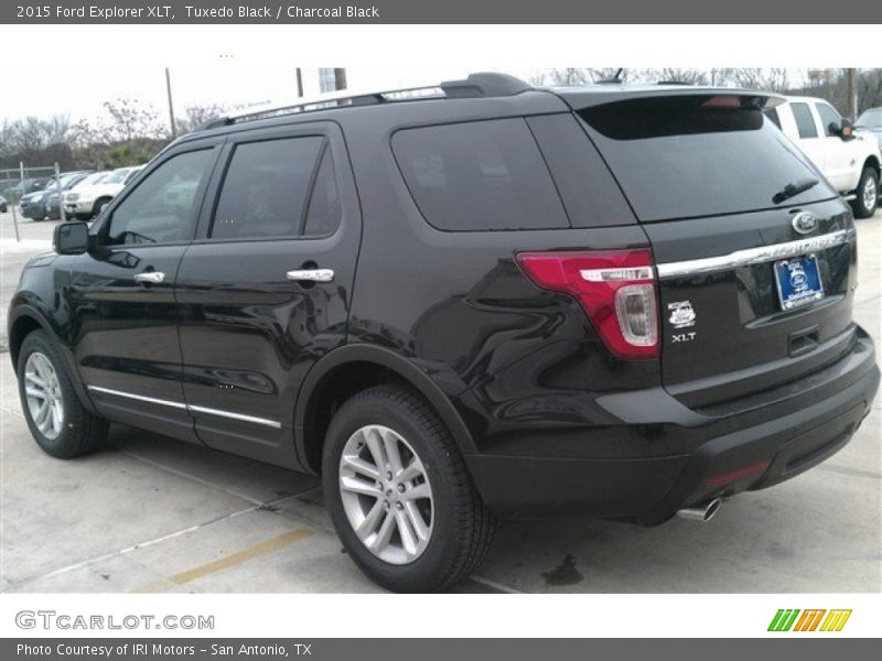 Tuxedo Black / Charcoal Black 2015 Ford Explorer XLT