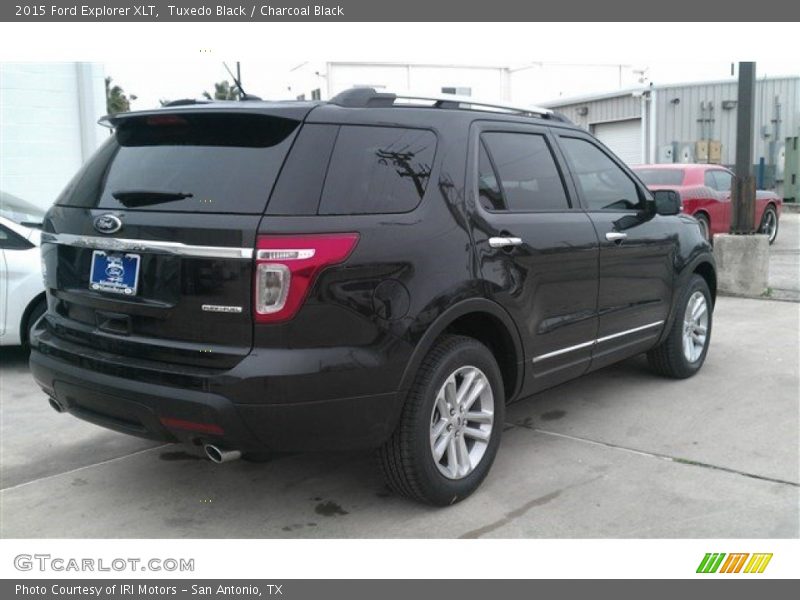 Tuxedo Black / Charcoal Black 2015 Ford Explorer XLT