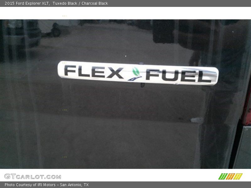 Tuxedo Black / Charcoal Black 2015 Ford Explorer XLT