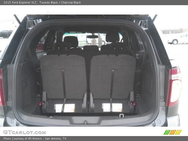 Tuxedo Black / Charcoal Black 2015 Ford Explorer XLT