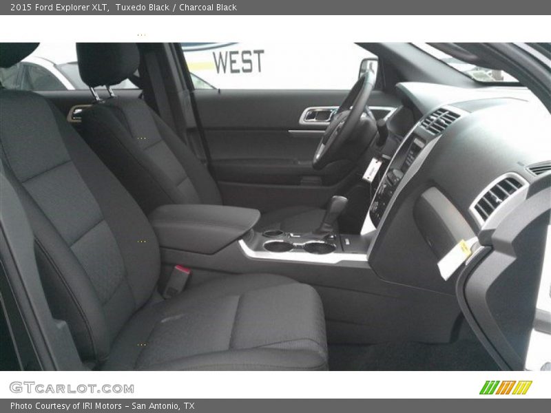 Tuxedo Black / Charcoal Black 2015 Ford Explorer XLT