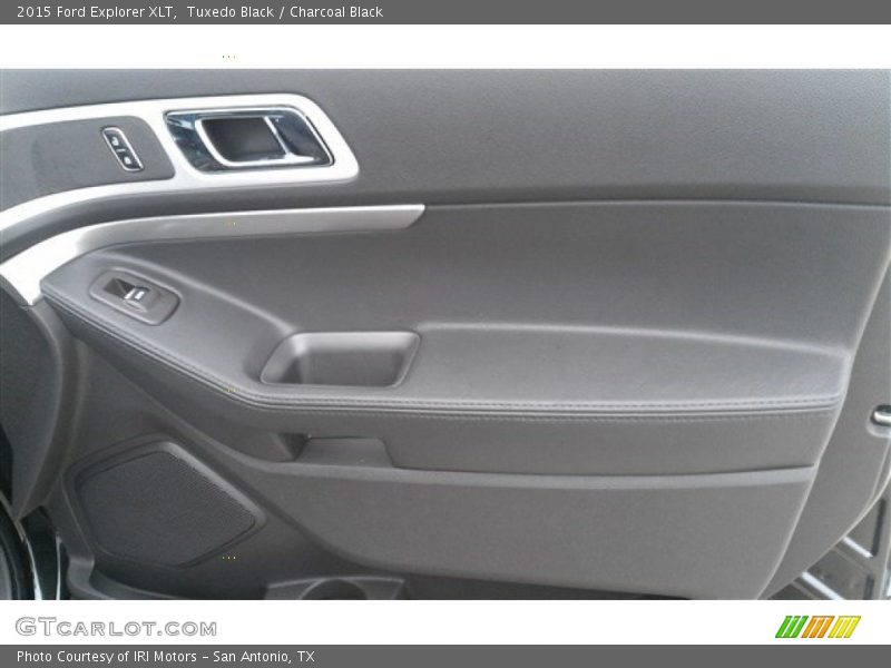 Tuxedo Black / Charcoal Black 2015 Ford Explorer XLT