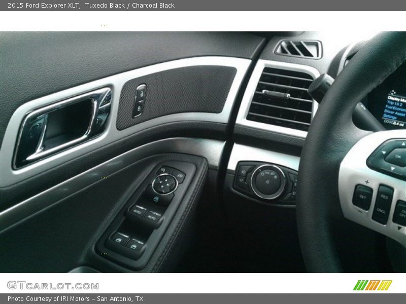 Tuxedo Black / Charcoal Black 2015 Ford Explorer XLT