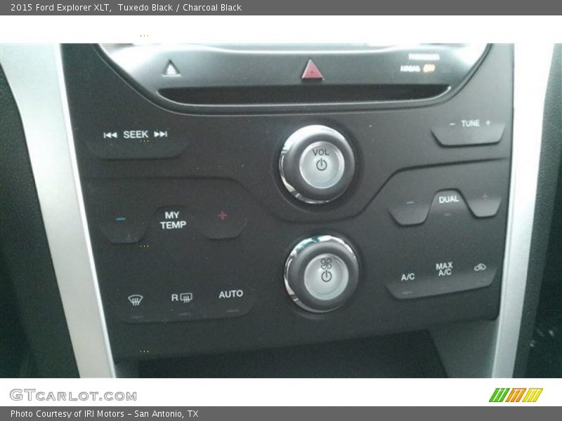 Tuxedo Black / Charcoal Black 2015 Ford Explorer XLT