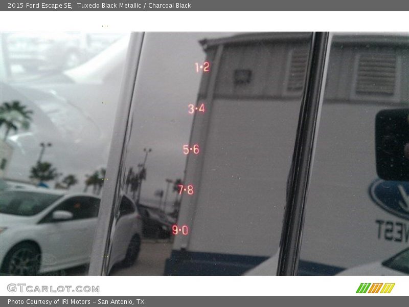 Tuxedo Black Metallic / Charcoal Black 2015 Ford Escape SE